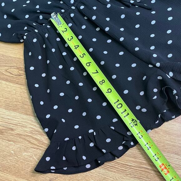 One Clothing Ruffle Romper Boho Chic Summer Festival Outfit Size M Coquette - Picture 11 of 13